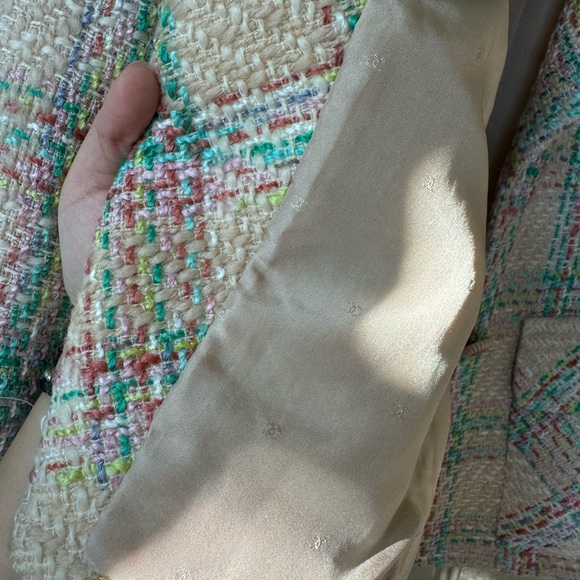 Chanel Runway tweed jacket - Picture 11 of 17